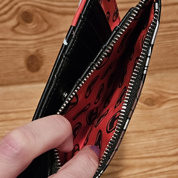 Loungefly Marvel Disney Thor love and thunder glows in dark wallet NWT - Picture 6 of 6